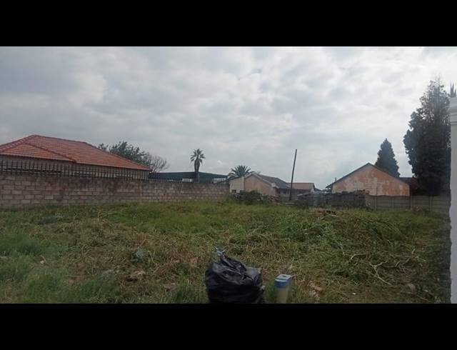 LAND FOR SALE IN DAWN PARK EXT